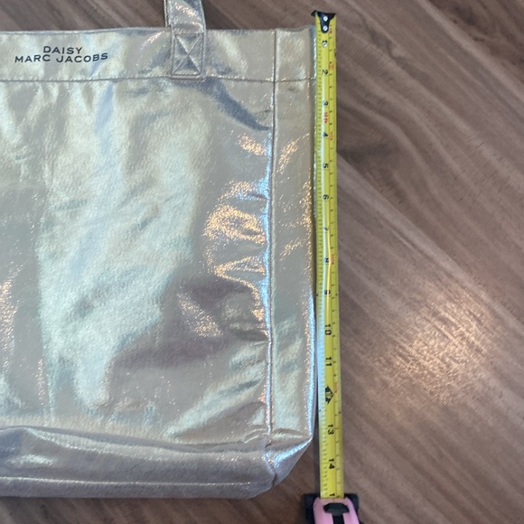 Pre owned Daisy Marc Jacobs Metallic Gold Tote Bag - Picture 10 of 12